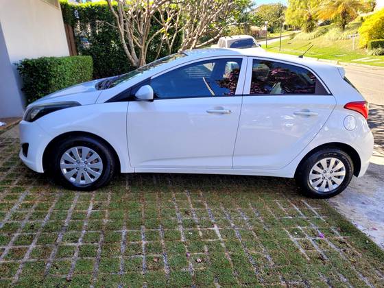 HYUNDAI HB20 1.0 COMFORT 12V FLEX 4P MANUAL HYUNDAI HB20 1.0 COMFORT 12V FLEX 4P MANUAL